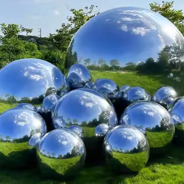 Silver Inflatable Chrome/Mirror Balls