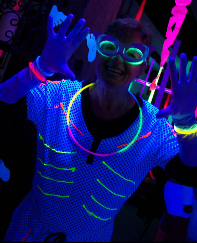UV Black light hire- Make your party glow with our black light hire